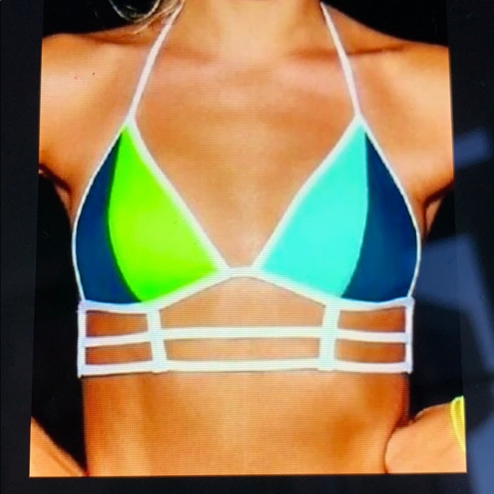 NWT VS PINK Strappy Cage Triangle Bikini Top